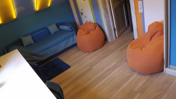 Ламинат Ritter Майя Верба белая (1295х192х8,4) ( в уп.-8 шт=1,989 м2)